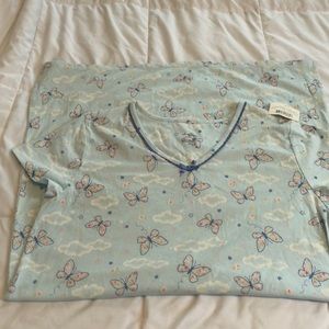 NWT Nightgown 🦋🦋